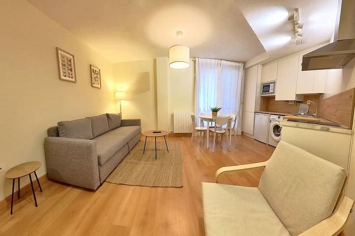Ferienwohnung für 4 Personen, mit Balkon - 1