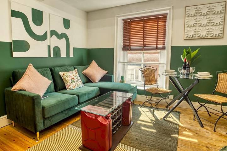 Apartment for 2 people in Lincoln