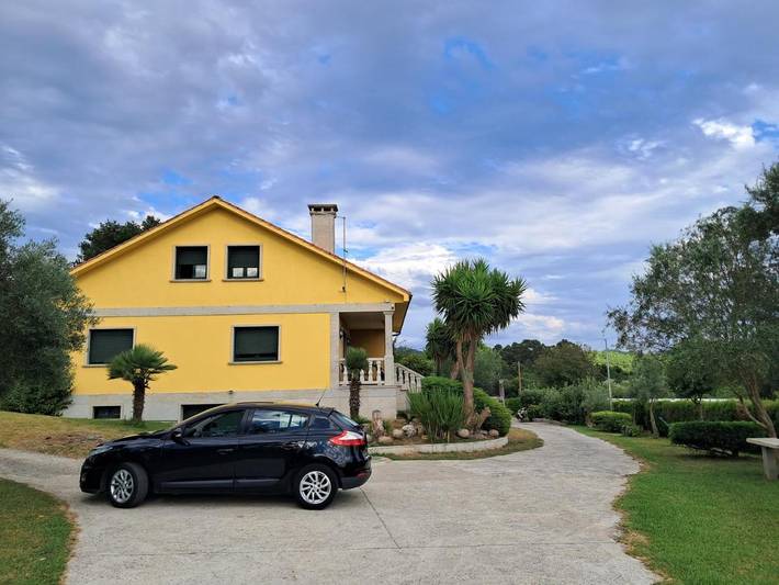 Casa rural para 8 personas, con Balcón y Terraza además de Jardín y Vistas en Caldas de Reyes