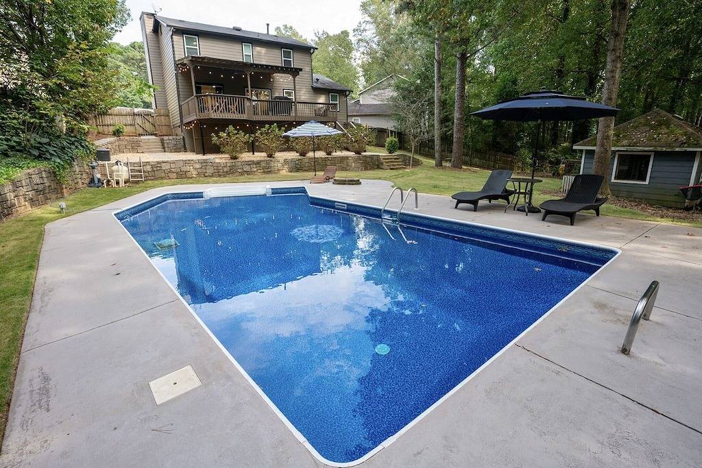Modern Home - Private Pool & Sauna in Atlanta Suburb / World Cup Ready in Gwinnett County