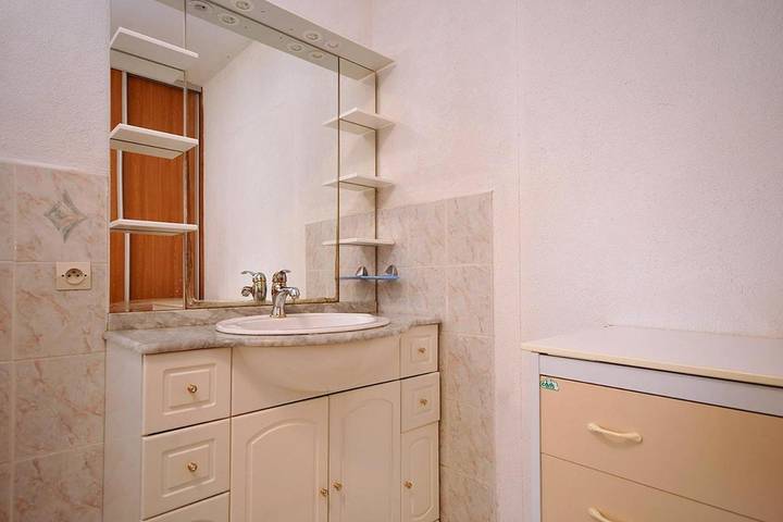 Gîte pour 4 personnes, avec terrasse ainsi que jardin et vue, adapté aux familles à Holtzwihr - 3