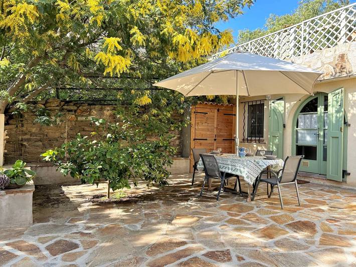 Location de vacances pour 2 personnes, avec Terrasse et Jardin à Bormes-les-Mimosas