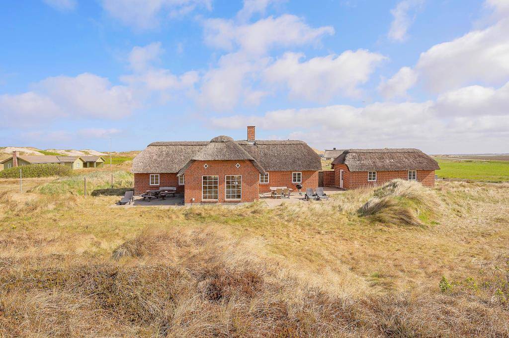 Stylish holiday home in Houvig, near the beach in Ringkøbing, Holmsland Klit