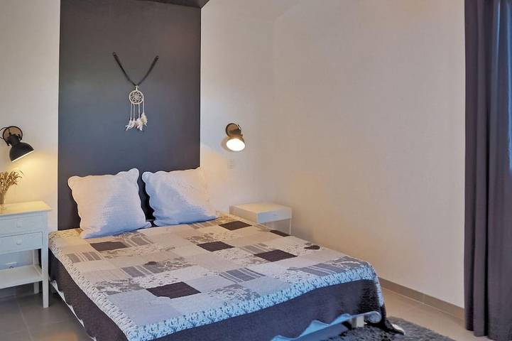 Location de vacances pour 12 personnes, avec terrasse à Saint-André-d'Olérargues - 4