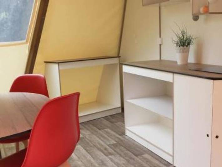 Tente pour 4 personnes, avec piscine et bassin pour enfant en Normandie - 4