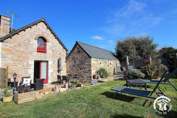 Gîte pour 4 personnes, avec Terrasse et Jardin
