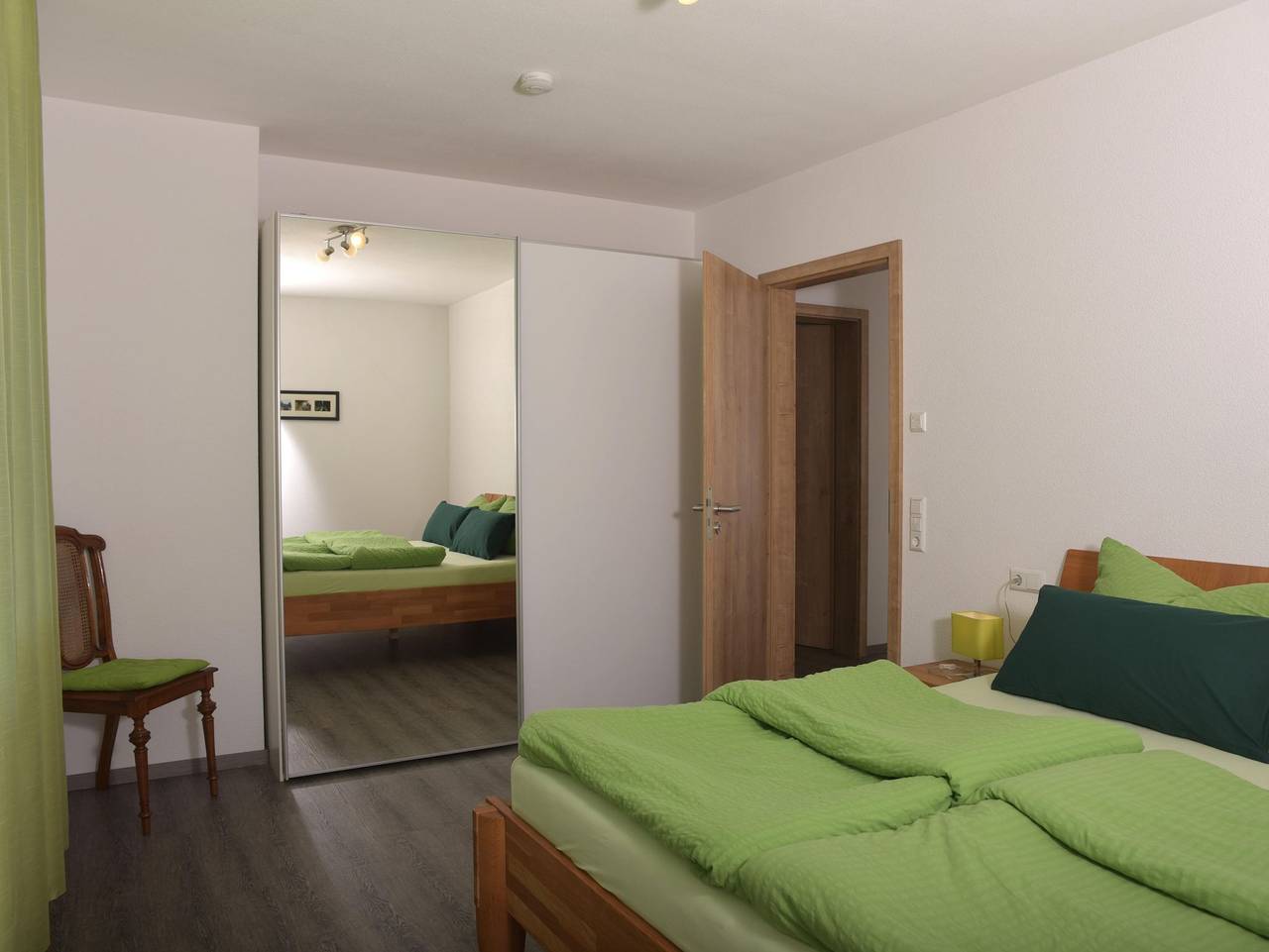 Ganze Ferienwohnung, Ferienhof Hopfgärtle Müller - 1-Zimmer-Apartment "Am Bächle" in Bodnegg, Region Bodensee-Oberschwaben