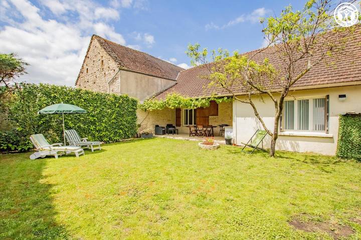 Gîte pour 6 personnes, avec terrasse et jardin à Lans