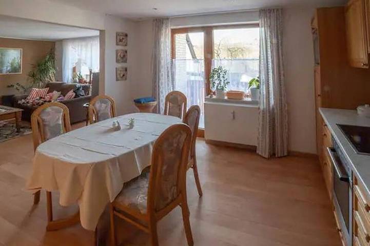 Ferienwohnung für 4 Personen, mit Balkon und Garten in Bad Driburg