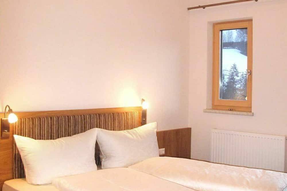 Ganze Wohnung, Schöne Wohnung für 4 Leute mit  W-Lan, Tv und Balkon in Glockturmkamm, Fendels