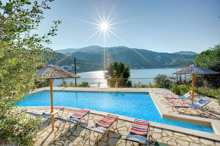Villa for 8 people in Kassiopi