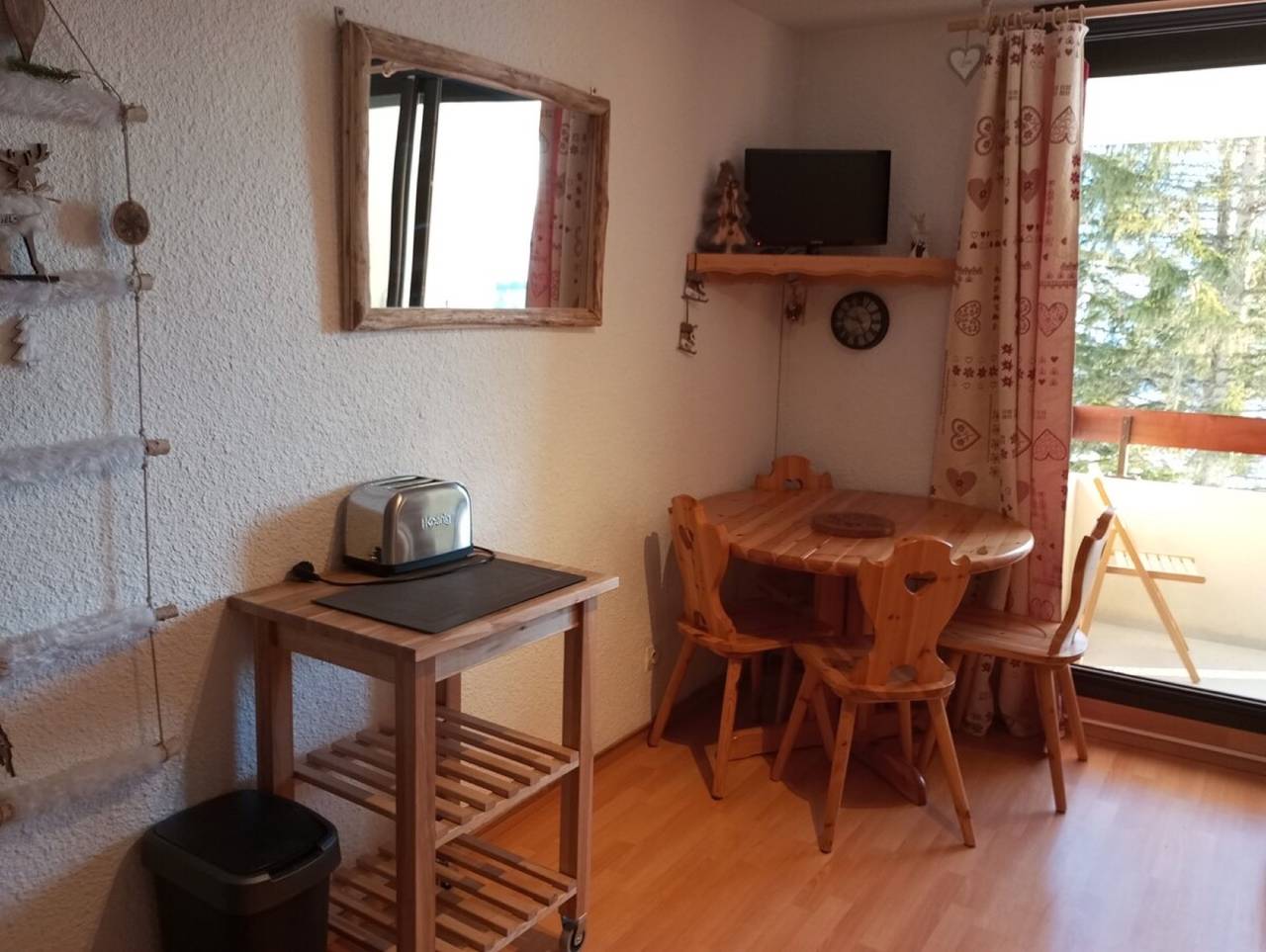 Ganze Wohnung, Studio 4 pers. saint-françois longchamp 1650- at the foot of the slopes, resort center. in Montgellafrey, Le Grand Domaine
