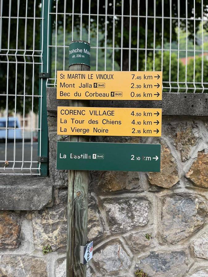 Gîte pour 4 personnes, avec terrasse ainsi que jardin et vue à La Tronche - 2