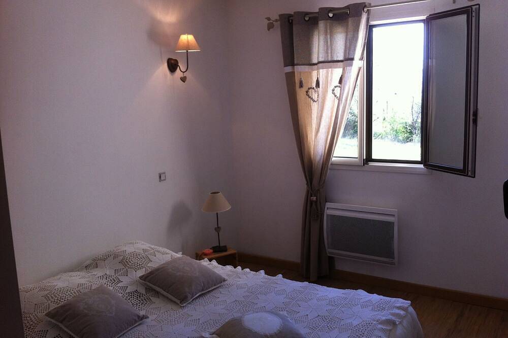 Very nice Mazet with pool and panoramic views of the Cevennes in Saint-Privat-de-Champclos, Alès region