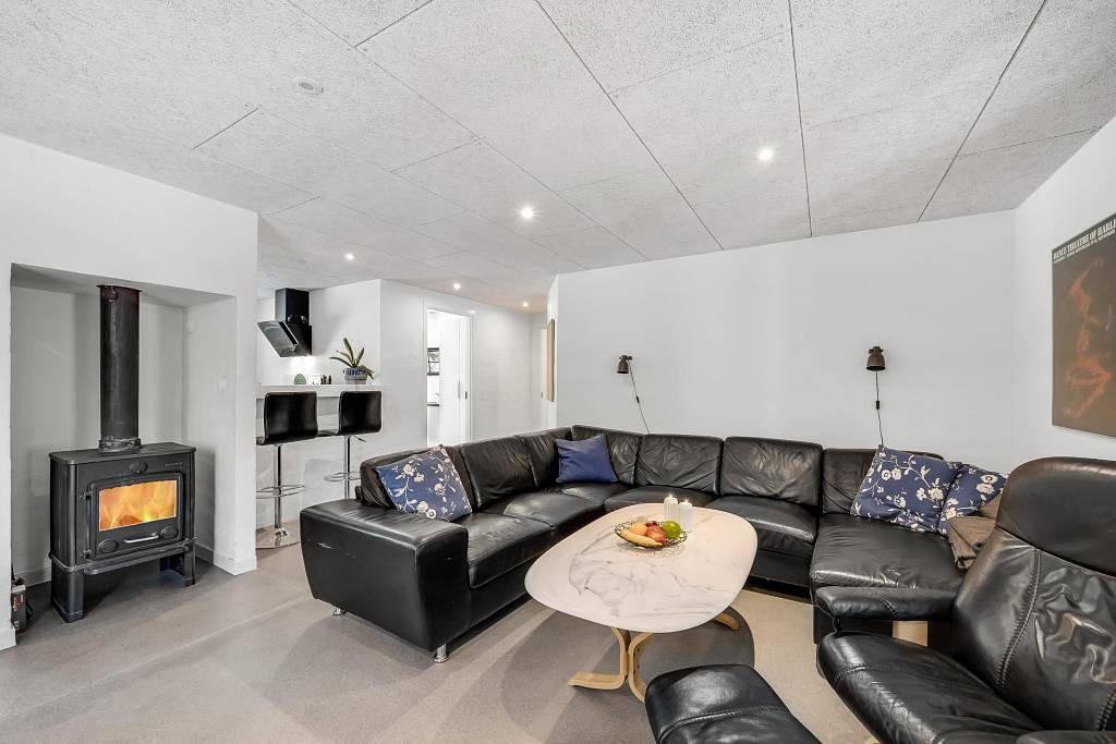 14 person nice pool house on a 5000 square meter large secluded plot in Vester Husby, Husby