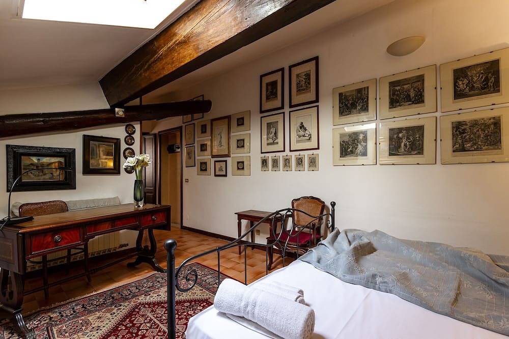 Apartamento entero, Apartment in the historic center with private car parking in Mantua, Provincia de Mantova