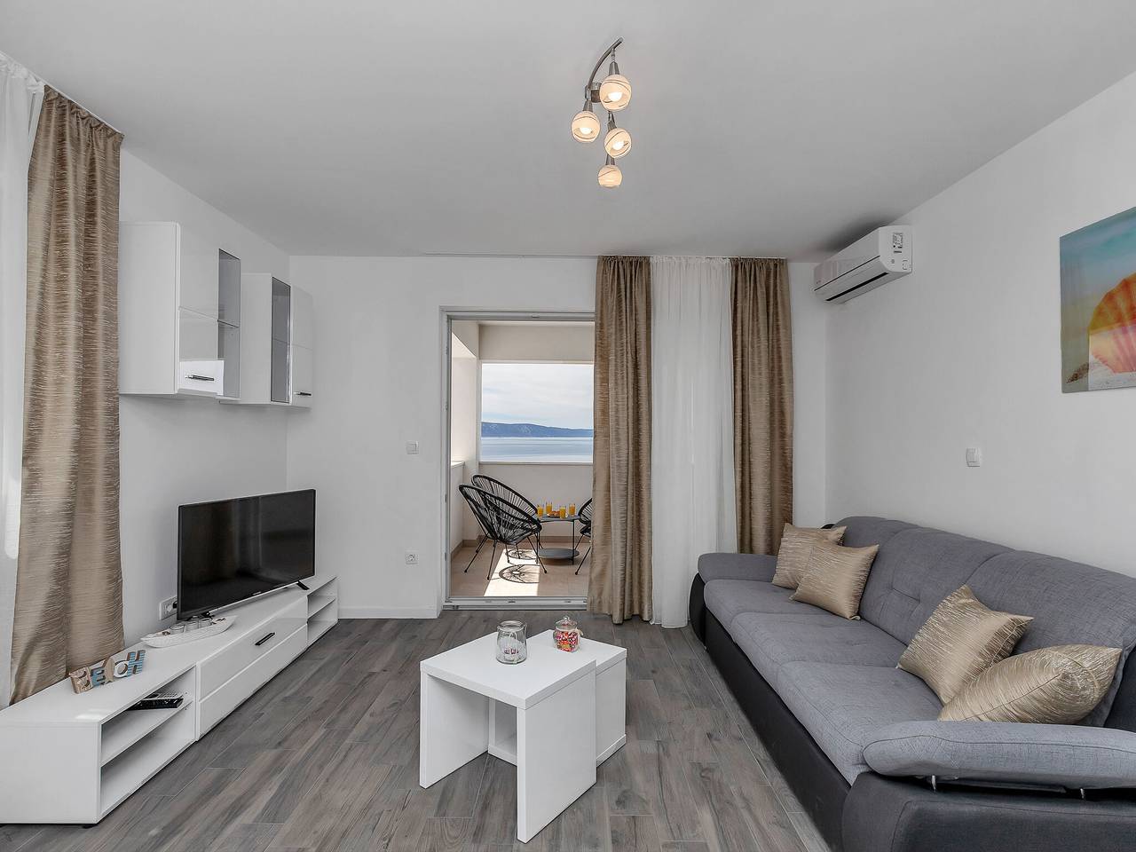 Atemberaubende Villa mit Pool in Drašnice, Makarska Riviera