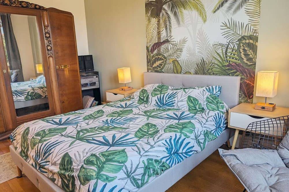 Renovated French House - 2 bedroom with A/C in Brignais, Ródano