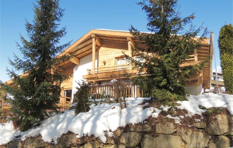 Chalet für 10 Personen, mit Whirlpool und Garten sowie Terrasse und Sauna in Kitzbühel - 2
