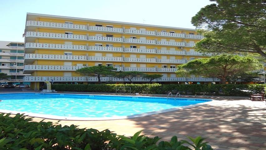 Ferienhaus für 4 Personen, mit Pool und Terrasse in Caorle