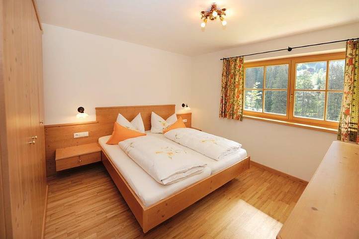Ganze Ferienwohnung, Apartment/2 Schlafräume/Du od. Bad, Wc in Sankt Gallenkirch, Golm im Montafon