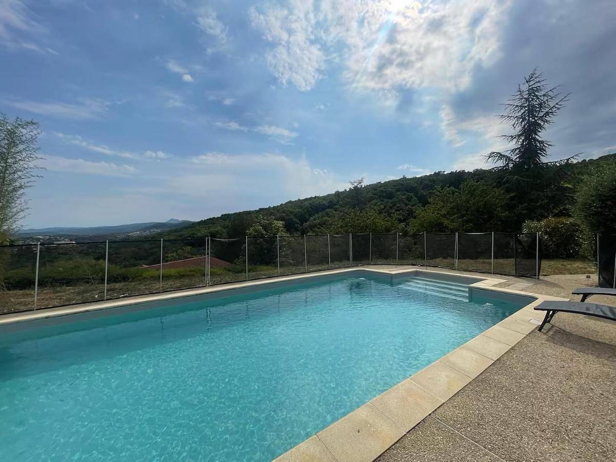 Villa in Châtel-Guyon, Parc naturel régional des Volcans d'Auvergne