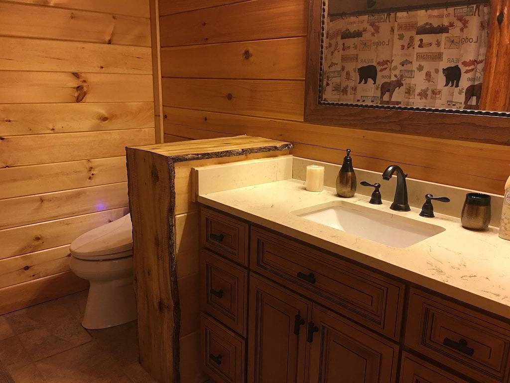 Creekside Hütte, Willis, Va in Blue Ridge Parkway, Floyd County