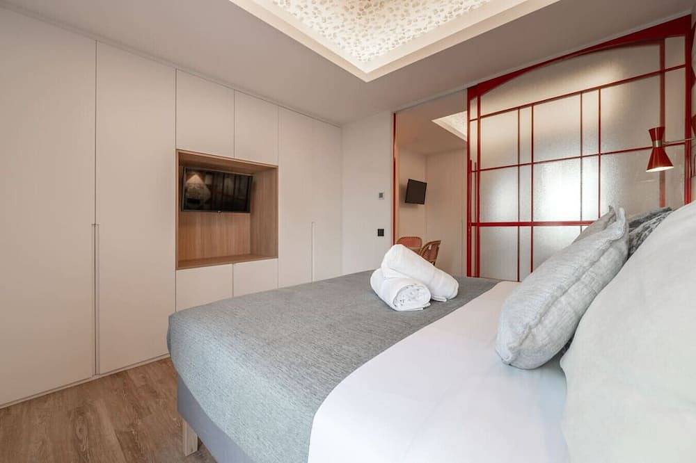 Entire apartment, Gran Via capitals, Londres in Centro (Madrid), Madrid