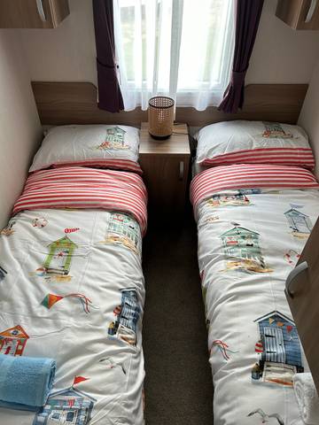 Chalet for 8 People in Ingoldmells, Lincolnshire, Photo 3