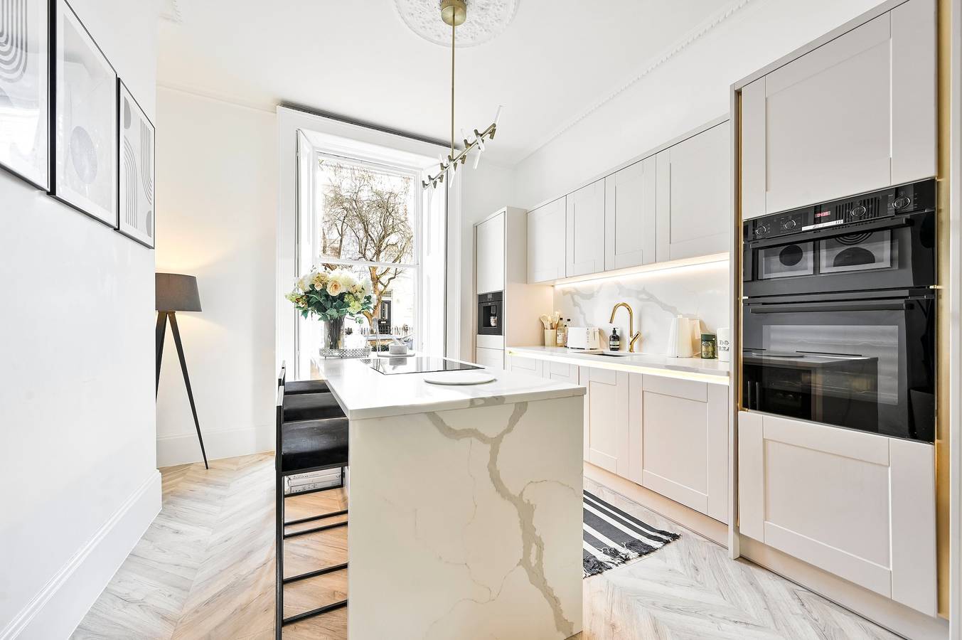 2 Bed Luxury Chelsea Townhouse Sleeps 5 in Kensington y Chelsea, Londres