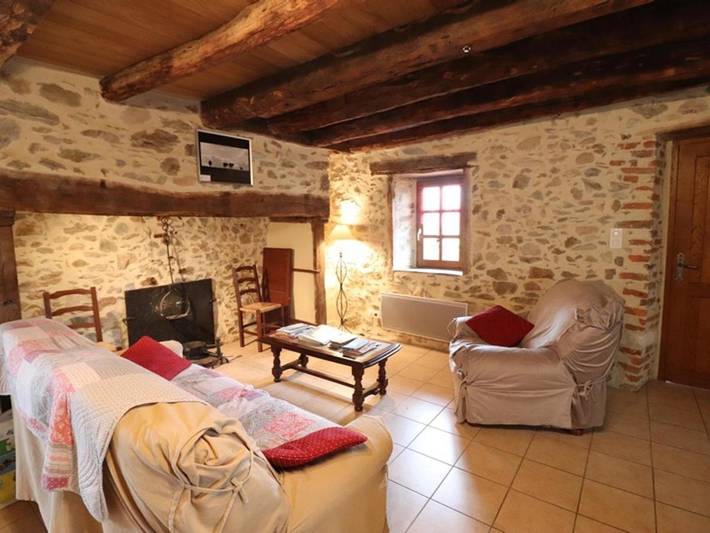 Location de vacances pour 3 personnes, avec jardin à Saint-Étienne-de-Maurs - 2