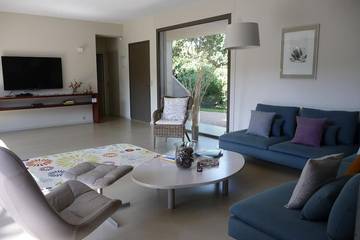 Villa pour 8 Personnes dans Antibes, Région de Cannes, Photo 3