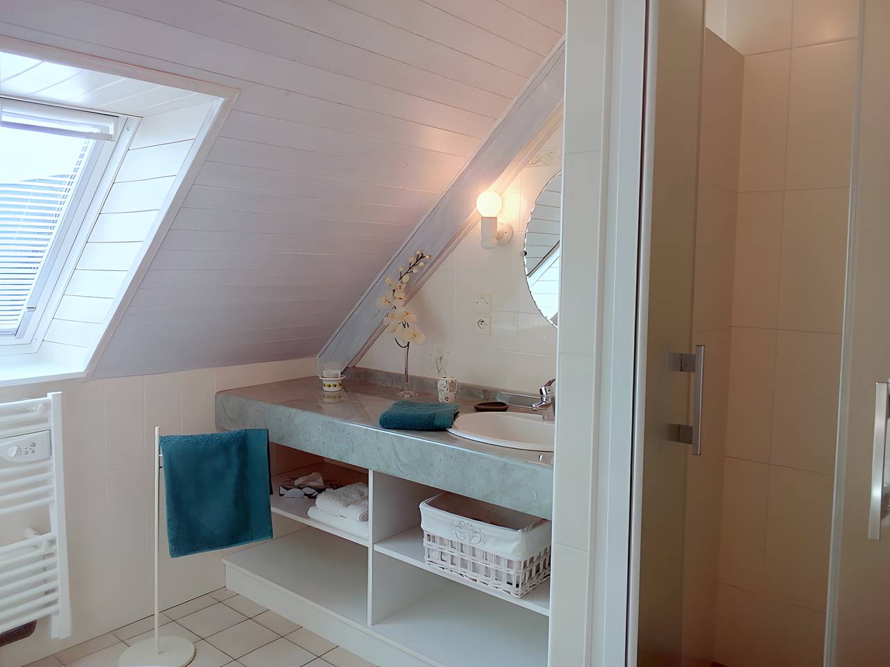 Bed and Breakfast 'Chambre D'hôte 3 De Kerantum' with Shared Terrace, Shared Garden and Wi-Fi in Mahalon, Quimper region