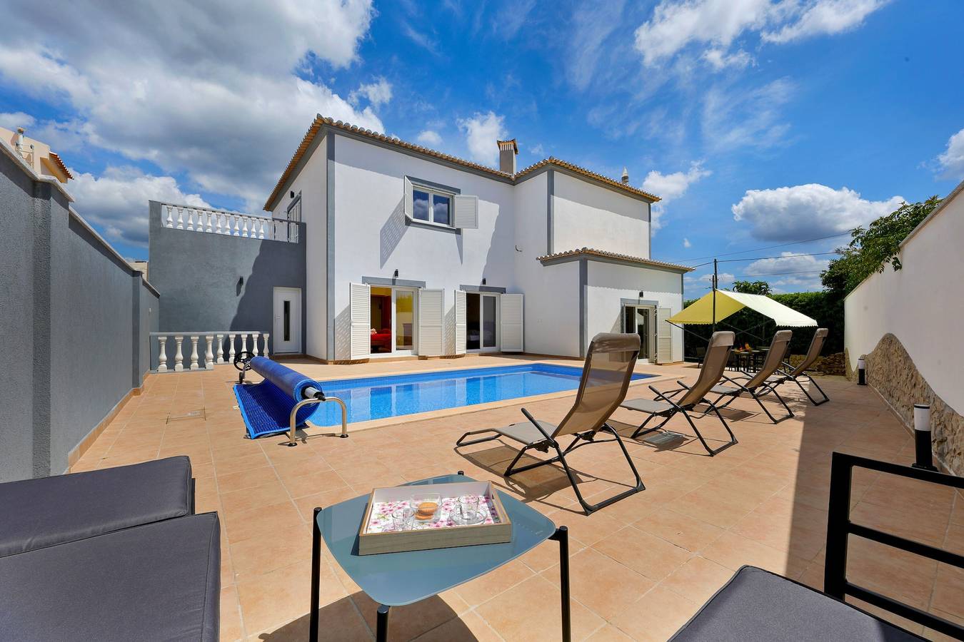 Casa Sun Zen – Villa mit 4 Schlafzimmern, Pool und Billardtisch in Mexilhoeira Grande, Faro Distrikt