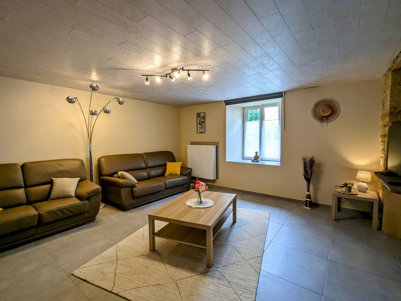 Charmante maison de campagne avec terrasse et jardin - 2 appartements rénovés in Verdun