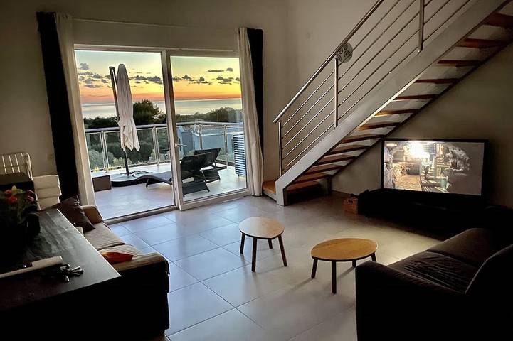 Entire apartment, Penthouse with unobstructed sea views in Grad Vodnjan, Southcoast Istria