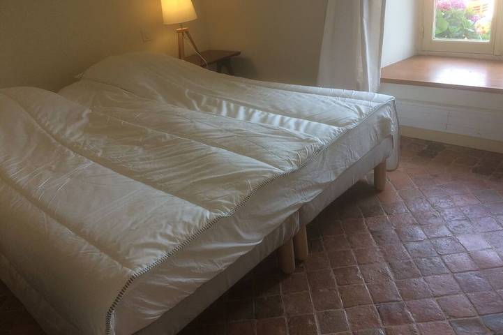 Location de vacances pour 7 personnes, avec jardin et terrasse à Chambellay - 2