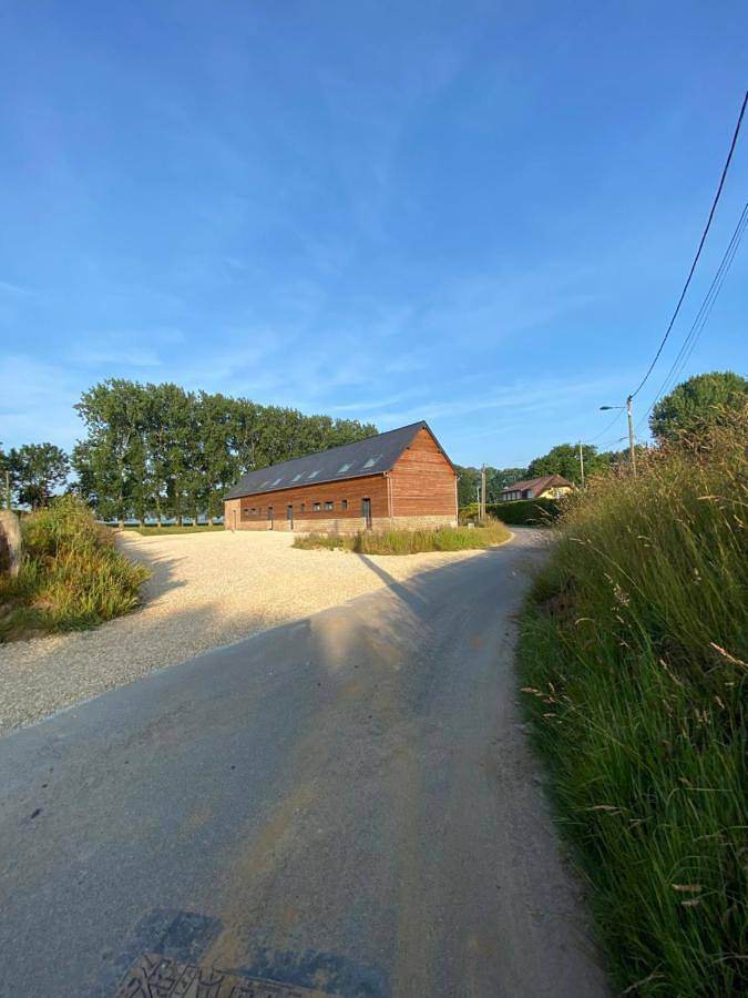 Gîte pour 4 personnes, avec vue et jardin à Angiens