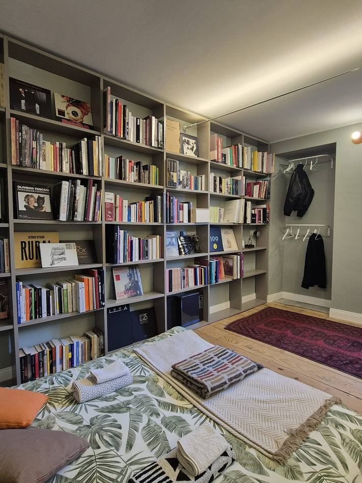 Ganze Wohnung, Loft Library by Lago Maggiore Rentals in Oggebbio, Oggebbio Gemeinde