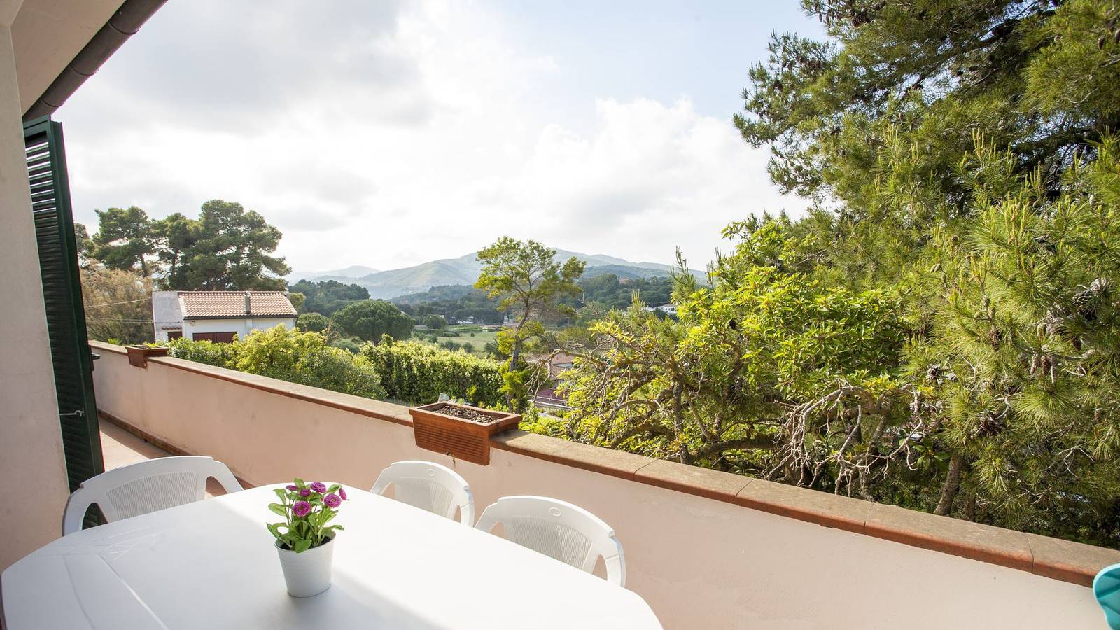 Ganze Ferienwohnung, Ferienwohnung für 6 Personen mit Garten in Lido di Capoliveri, Elba