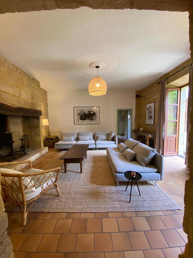 Gîte pour 6 personnes, avec Jardin et Vue dans Fort troglodytique
