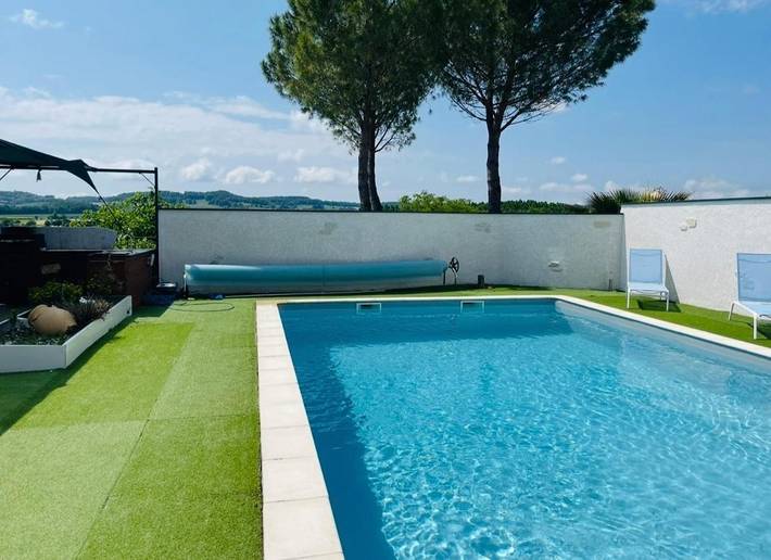 Maison de vacances pour 8 personnes, avec jardin ainsi que vue et piscine, animaux acceptés