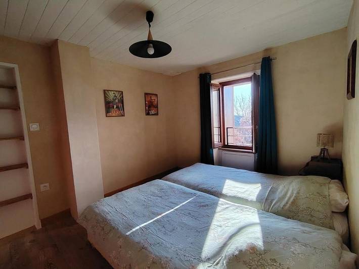 Location de vacances pour 6 personnes, avec vue et terrasse à Bansat - 2