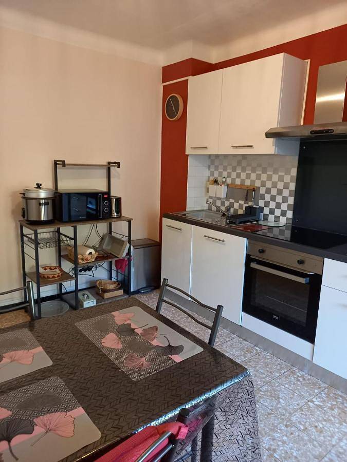 Gîte pour 2 personnes, avec vue et balcon dans Office De Tourisme De Vernet Les Bains - 4