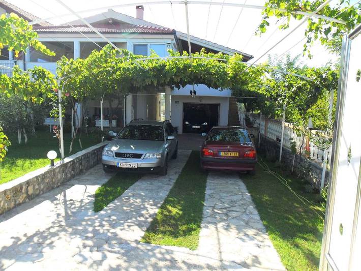 Studio für 2 Personen, mit Garten und Balkon, mit Haustier in Nin - 2