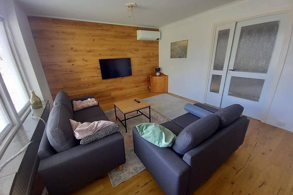 Villa Lärkvägen - gemütliches neu renoviertes Ferienhaus mit Sauna, 200m vom See in Virserum, Hultsfreds und Umgebung