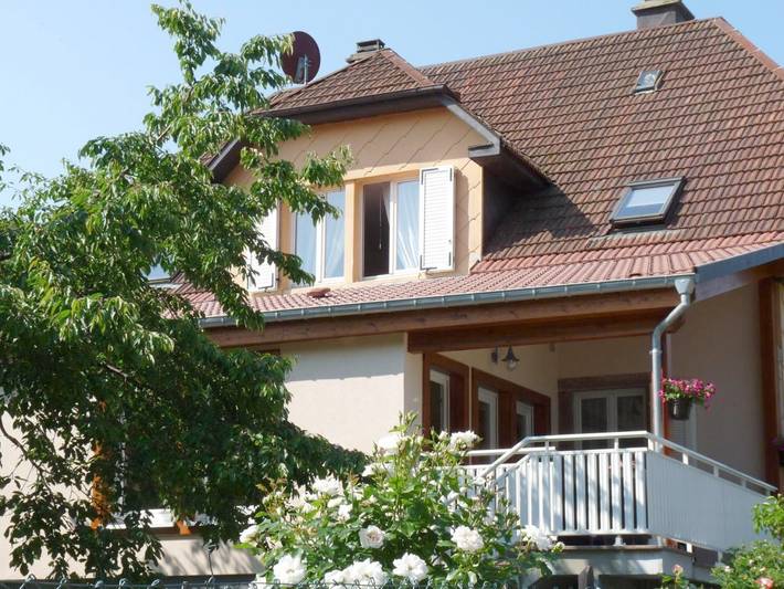 Ferienwohnung für 7 Personen, mit Balkon und Terrasse sowie Garten und Ausblick in Le Hohwald