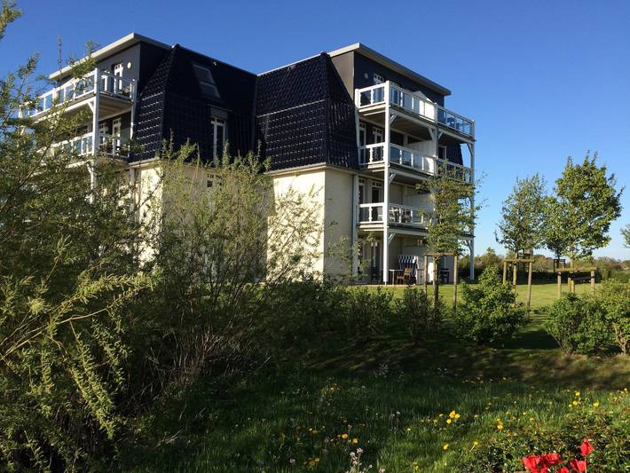 Ferienwohnung für 2 Personen, mit Terrasse und Garten sowie Sauna in Wremen