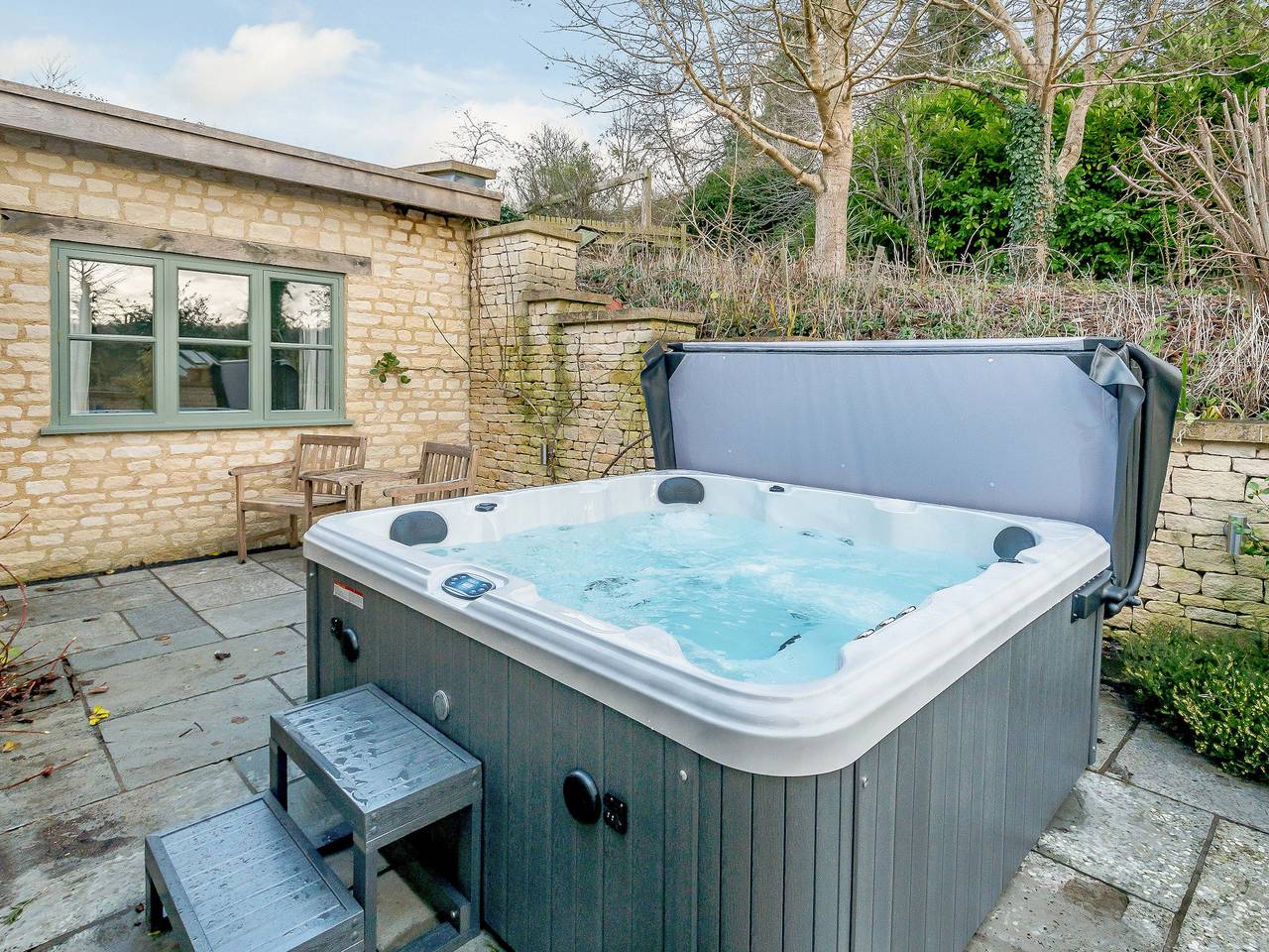 Coach House Cottage in Stroud, Gloucestershire