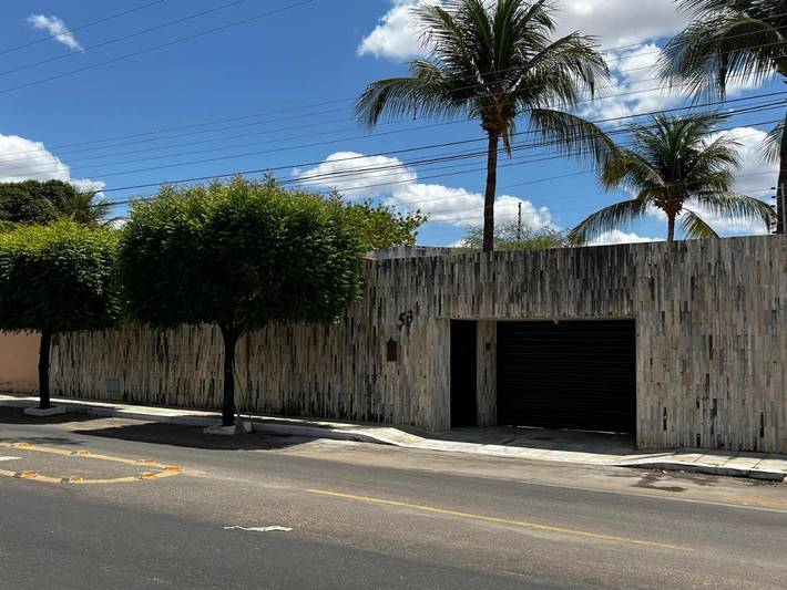 Casas e apartamentos de temporada para 2 pessoas, com piscina e terraço em Juazeiro do Norte